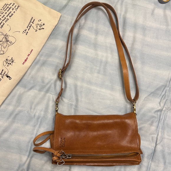 A.S.98 Tan Leather Shoulder Bag - Picture 4 of 8